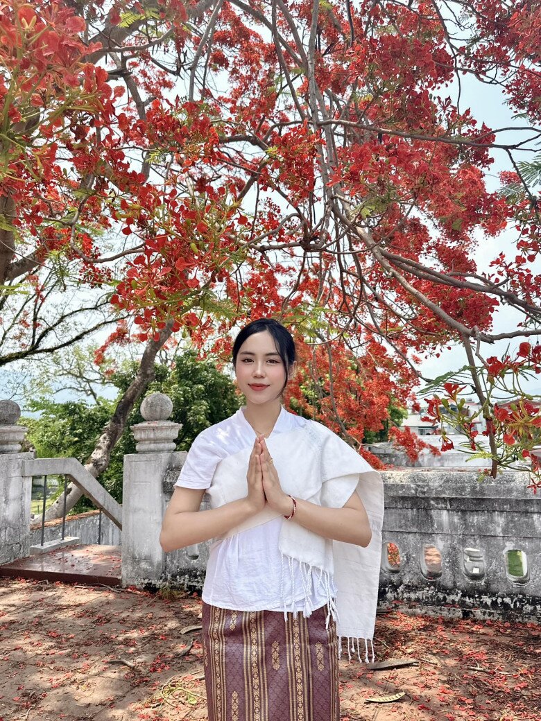 Maysaa xuất thân trong một gia đình thuần nông.