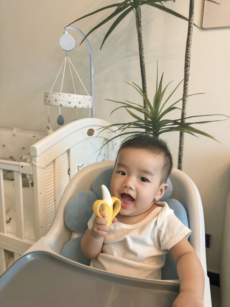 Con trai chung đáng yêu của Tăng Khánh Chi và Quang Minh.