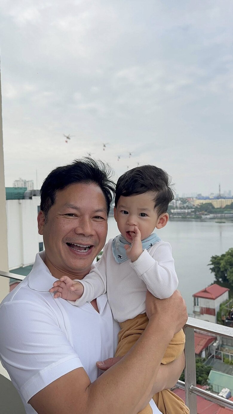 Nam doanh nhân có “con mọn” khi đã ở tuổi ngoài 50.