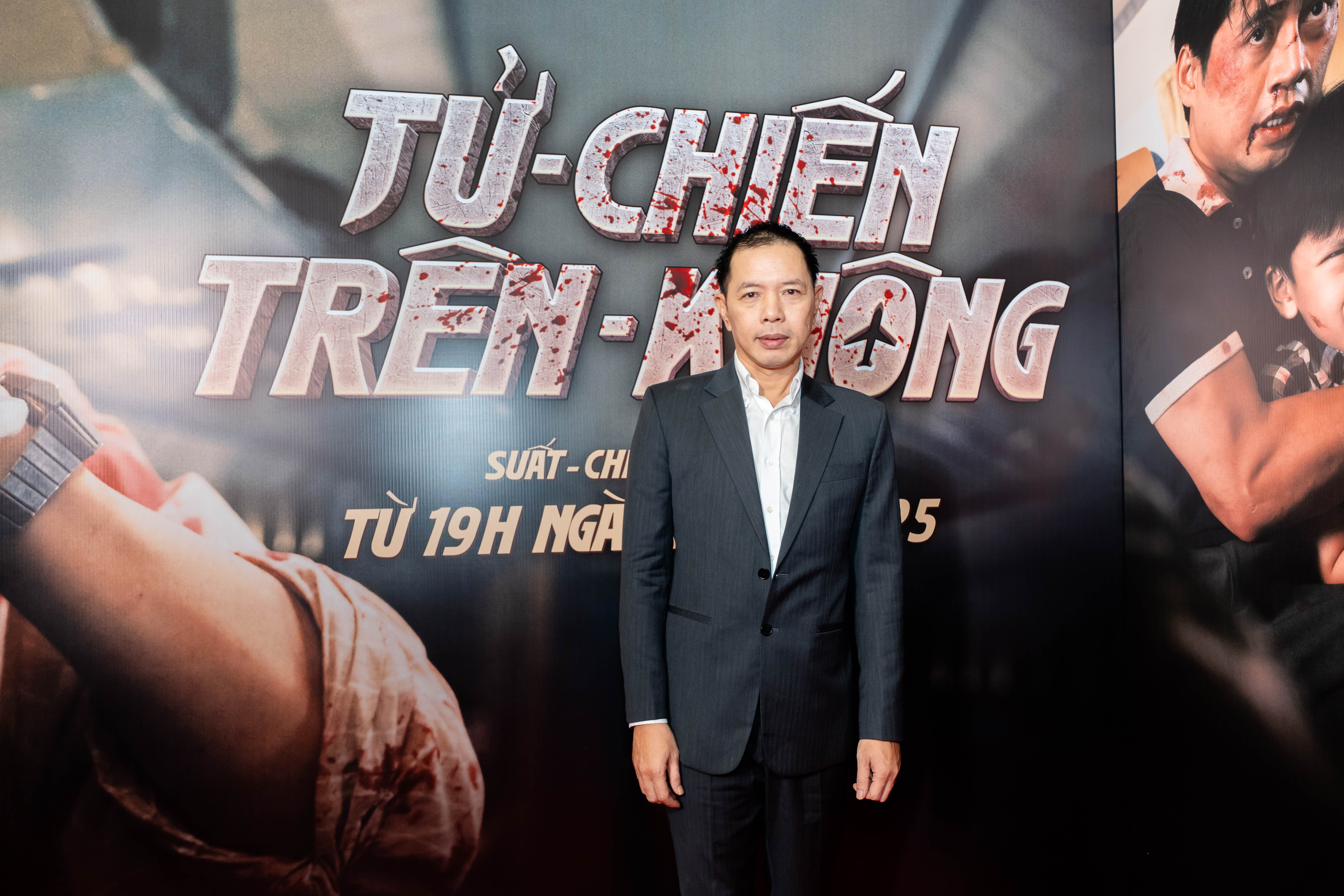 Thái Hòa đảm nhận vai Long - “ông trùm” trong băng không tặc.