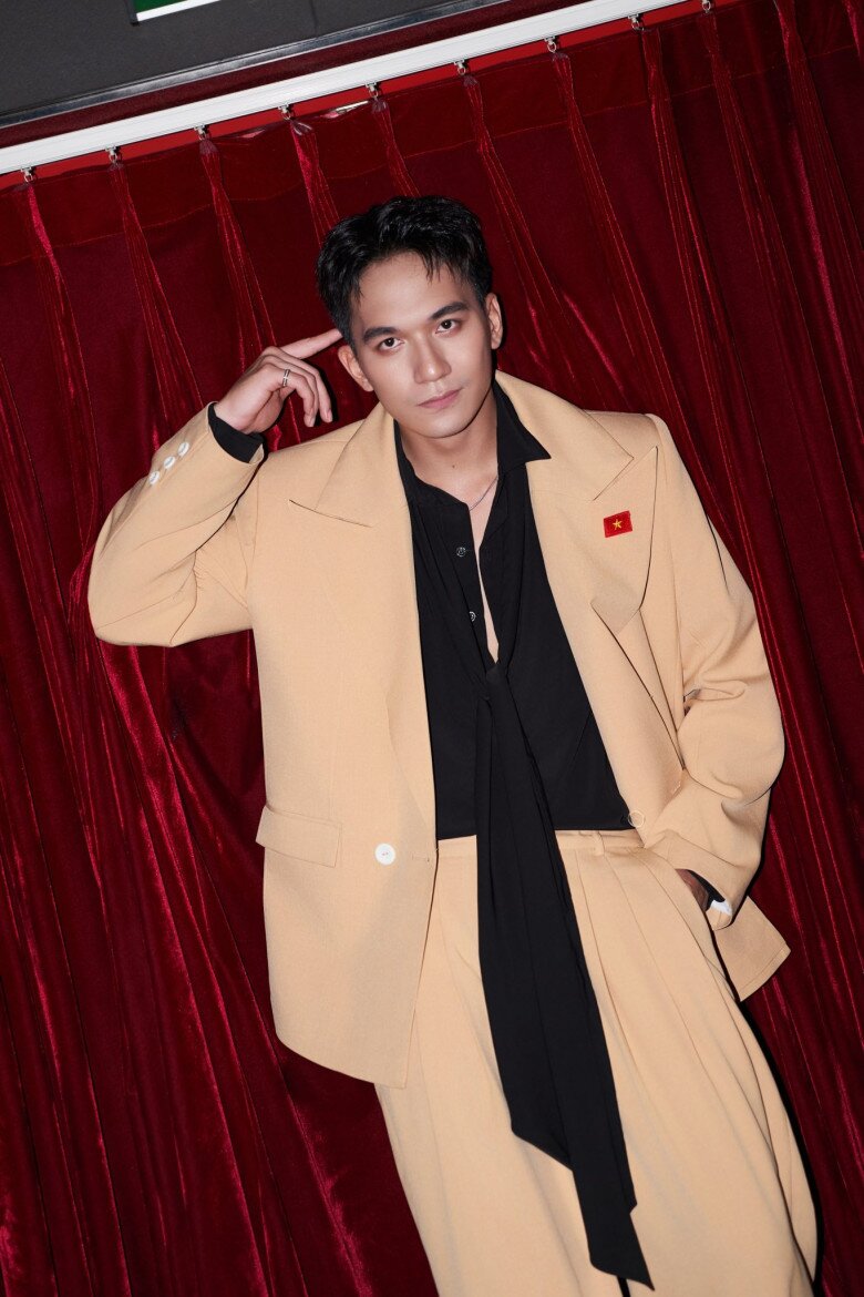 Đỗ Nhật Hoàng từng sốt cao, nhập viện nhiều ngày khiến đoàn phim khủng hoảng.