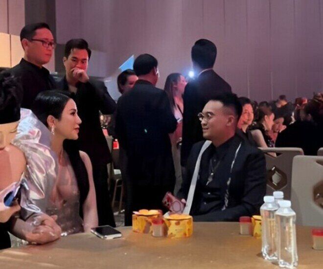 Thiếu gia đức phạm được khen mặt búng ra sữa hậu ly hôn diệp lâm anh thân thiết á hậu kém 8 tuổi trên sân pickeball - 8