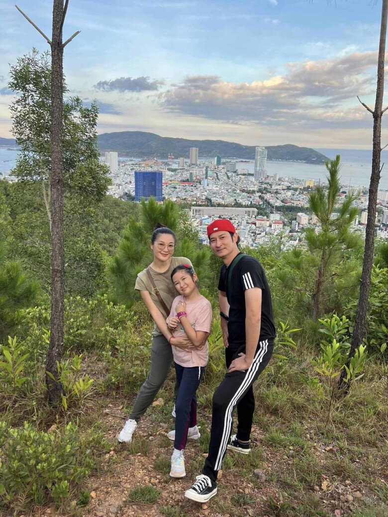 Mạc Anh Thư và Huy Khánh ly hôn sau hơn 10 năm chung sống.