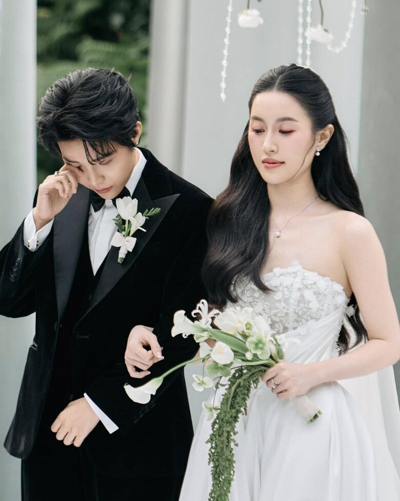 Vũ Cát Tường và Thu Trang làm lễ thành đôi hồi tháng 2.