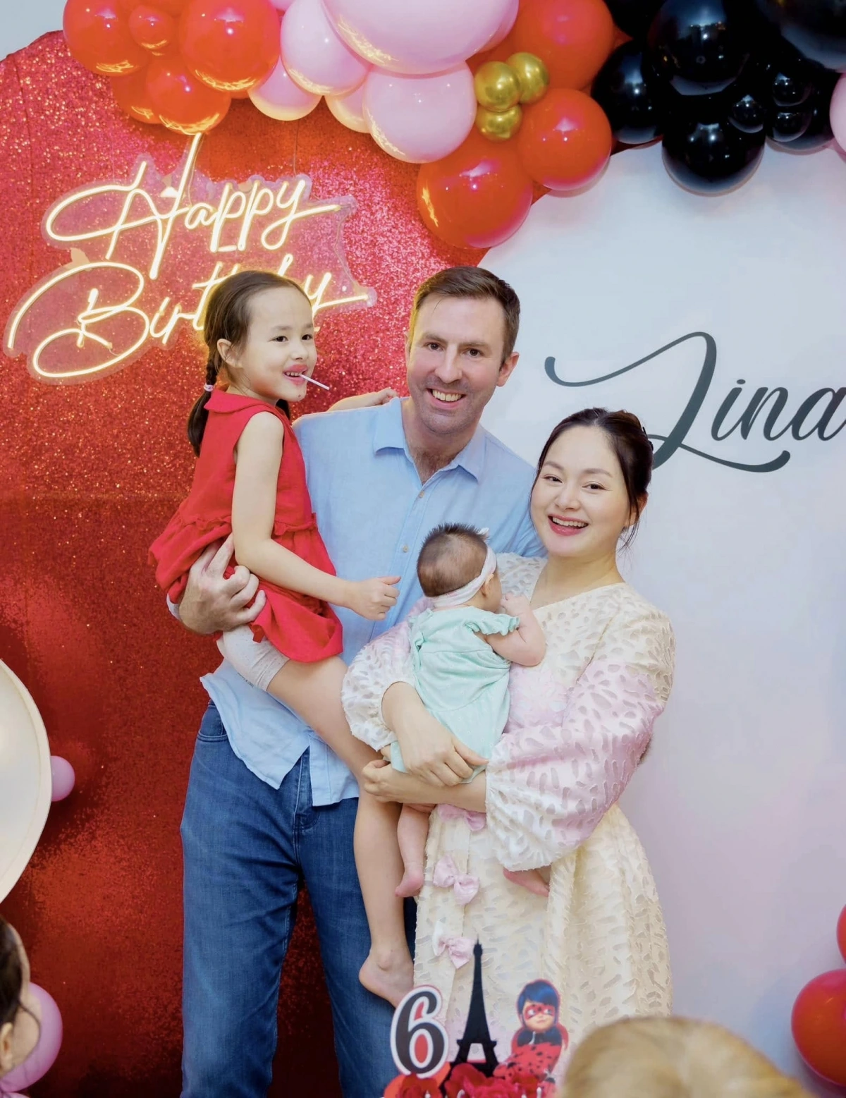 David cho biết ưu tiên hiện tại và sau này của anh là 2 con gái.
