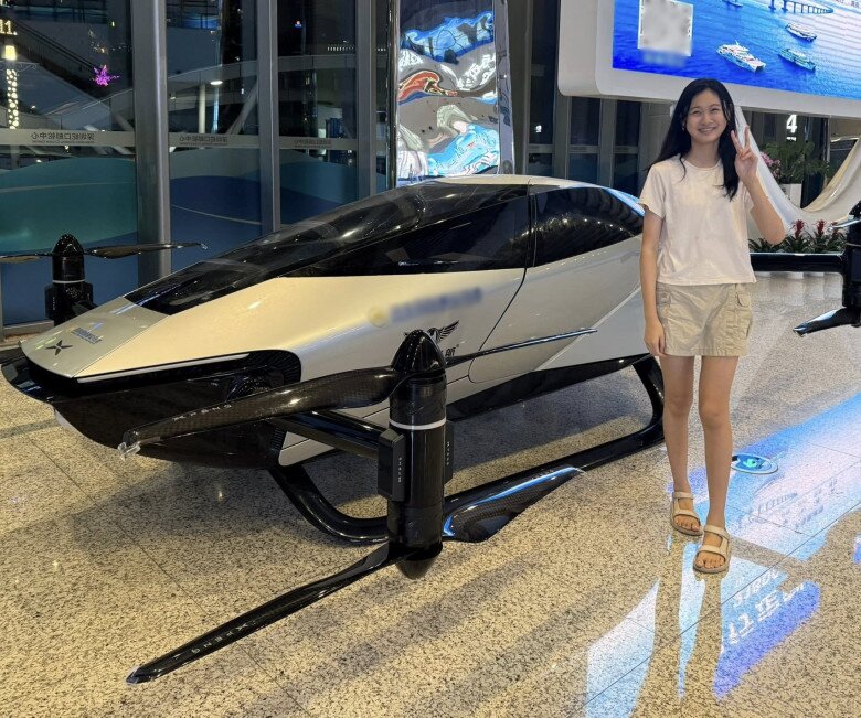 Tiểu Panda hiện đã cao vượt 1m7, thừa hưởng gen chiều cao của mẹ.