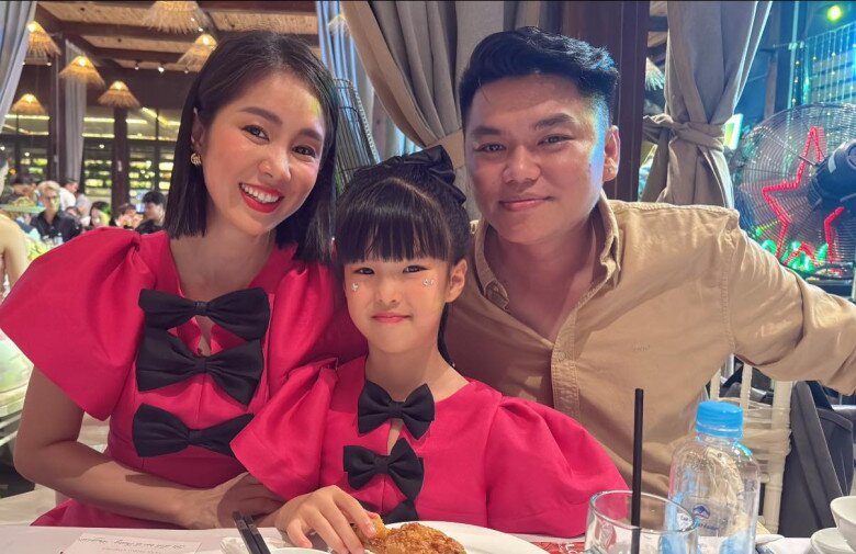 Lê Phương phủ nhận mọi tin đồn mâu thuẫn với chồng, cho biết cuộc sống vẫn ổn.