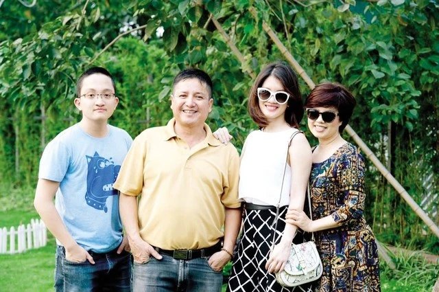 Các con của Chí Trung - Ngọc Huyền hiện đã trưởng thành và có gia đình riêng.