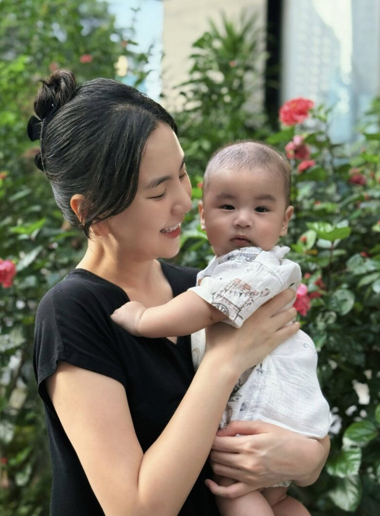 Sao Việt 24h: Cậu út nhà Cường Đô La có hành động ngọt lịm dành cho mẹ, nói 1 câu đủ khiến Đàm Thu Trang amp;#34;lụi timamp;#34; - 5