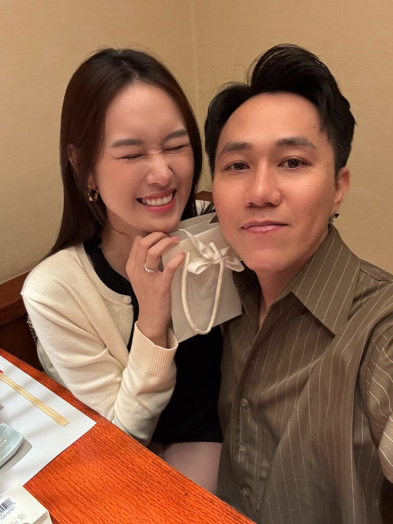 Sao việt 24h cháu đích tôn của bầu hiển làm được động tác điệu nghệ đỗ mỹ linh nhìn sang con gái mình mà ghen tị - 14