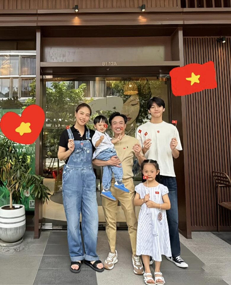 Sao Việt 24h: Chồng Ấn Độ của Võ Hạ Trâm ngạc nhiên vì quân đội Việt Nam, nữ ca sĩ nâng cằm hãnh diện - 7