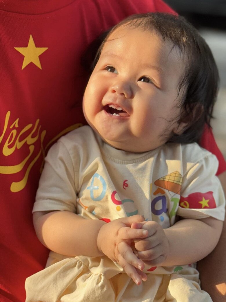 Sao Việt 24h: Chồng Ấn Độ của Võ Hạ Trâm ngạc nhiên vì quân đội Việt Nam, nữ ca sĩ nâng cằm hãnh diện - 3