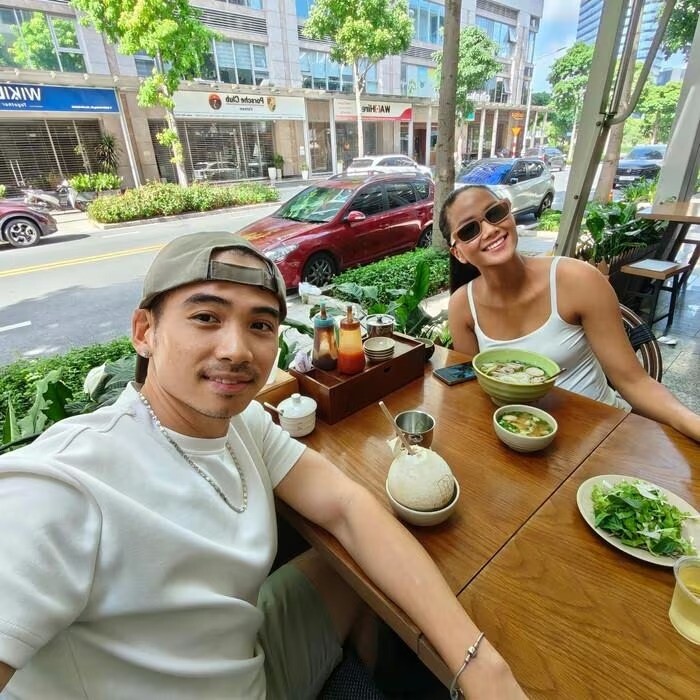 Vợ chồng HHen Niê - Tuấn Khôi đang chuẩn bị đón con đầu lòng.