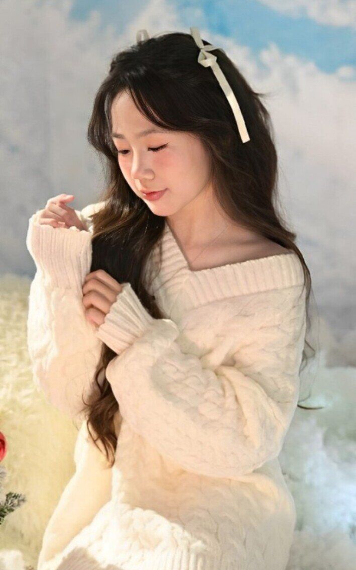 Không chỉ học hành giỏi giang, con gái Đào Lan Hương còn biết nhiều thứ từ hát, nhảy, đàn, lập trình đến các môn thể thao. 