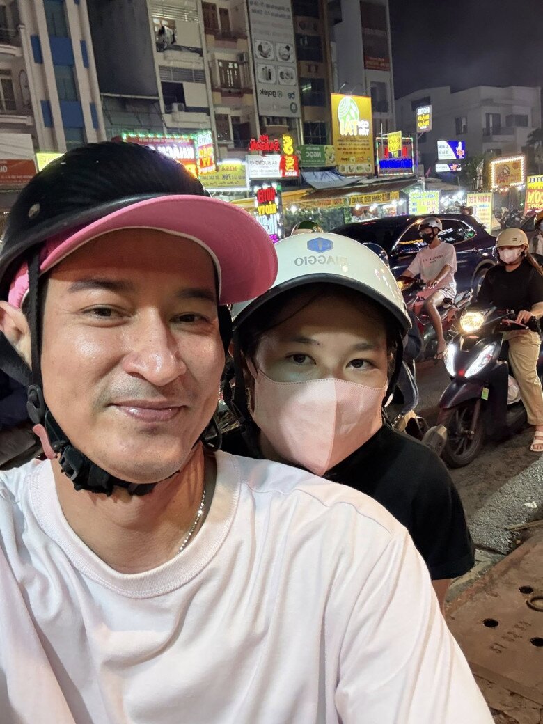 Sao Việt 24h: Đỗ Mỹ Linh và mẹ chồng hào môn chung một khung hình, sắc vóc được nhận xét chuẩn phụ nữ quyền lực - 5