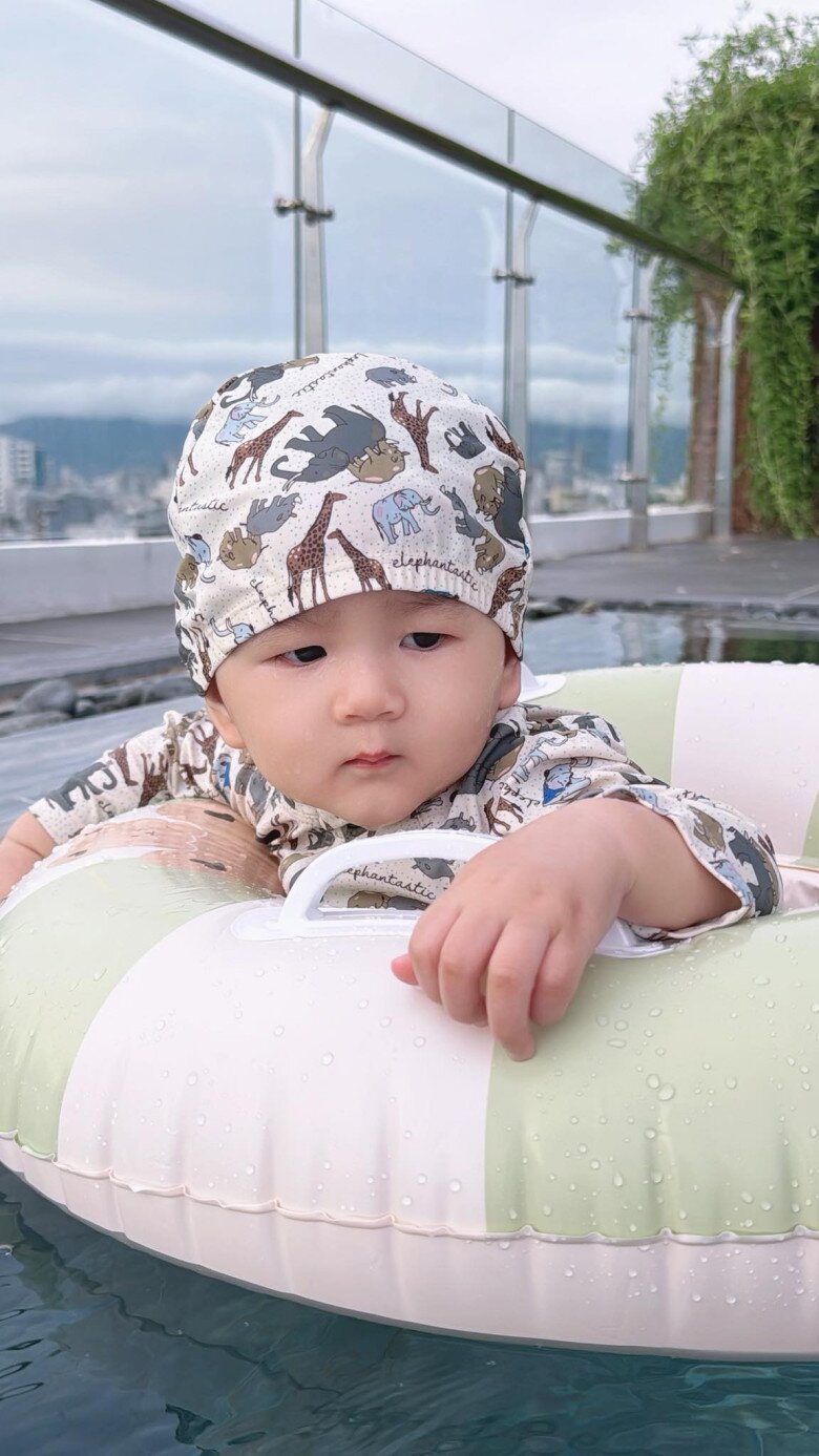 Sao Việt 24h: Hồ Quỳnh Hương hiếm hoi xuất hiện cùng ông xã doanh nhân, được khen trẻ hơn so với tuổi thật - 9