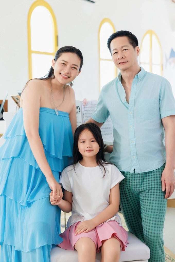 Sao Việt 24h: Khánh Thi chỉ ra người sai trong vụ hành hung phụ nữ tại Hà Nội, thương cho các em nhỏ phải chứng kiến - 3
