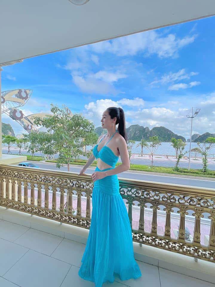 Sao Việt 24h: Lệ Quyên khoe chiều cao khiêm tốn bên chàng trai có mái tóc sáng màu, còn gọi là amp;#34;mèo conamp;#34; đầy ngọt ngào - 9