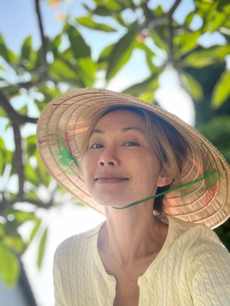 Sao Việt 24h: “Mẹ chồng Phương Oanh” hiếm hoi khoe con trai 19 tuổi có phong thái điềm tĩnh, vẻ ngoài trưởng thành - 12