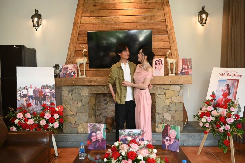 Con trai Quách Thu Phương có vẻ nam tính và toát lên phong thái điềm tĩnh ở tuổi 19.