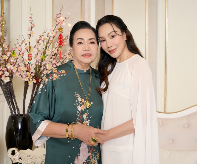 Hồ Quỳnh Hương gửi lời cảm tạ đến người thân, bạn bè, đồng nghiệp và người hâm mộ đã chia buồn trước sự ra đi của mẹ cô.