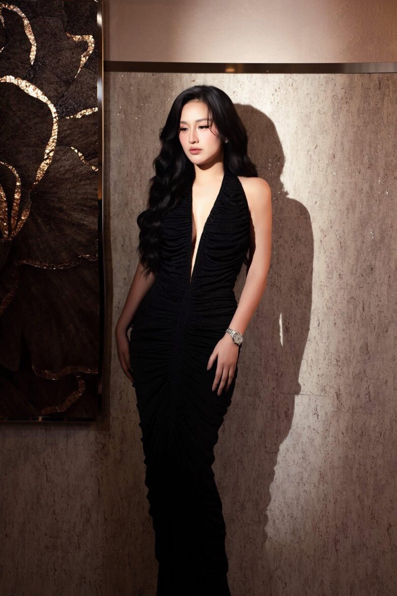 Sao Việt 24h: Mẹ Hồ Quỳnh Hương mất sau 4 tháng con gái làm đám cưới, dân tình tiếc vì bà mới bế cháu ngoại được 2 năm - 12