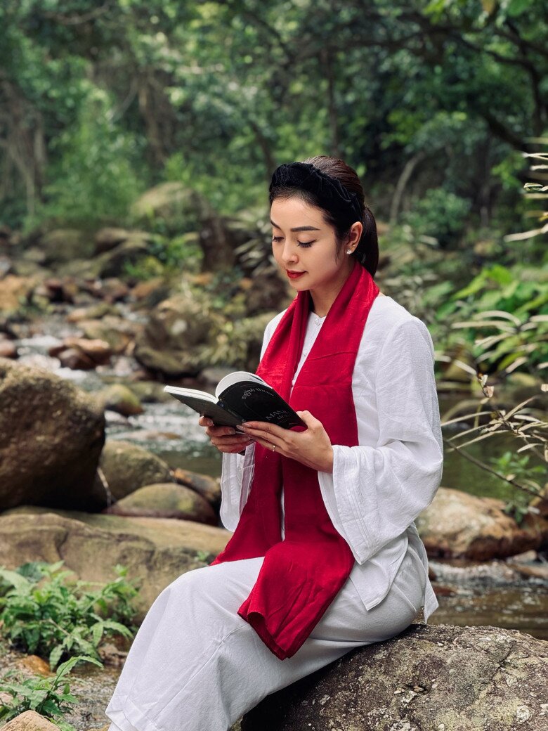 Sao Việt 24h: Phạm Hương hiếm hoi chia sẻ về chồng đại gia giấu mặt, tiết lộ nam doanh nhân biết chăm con giúp vợ - 14