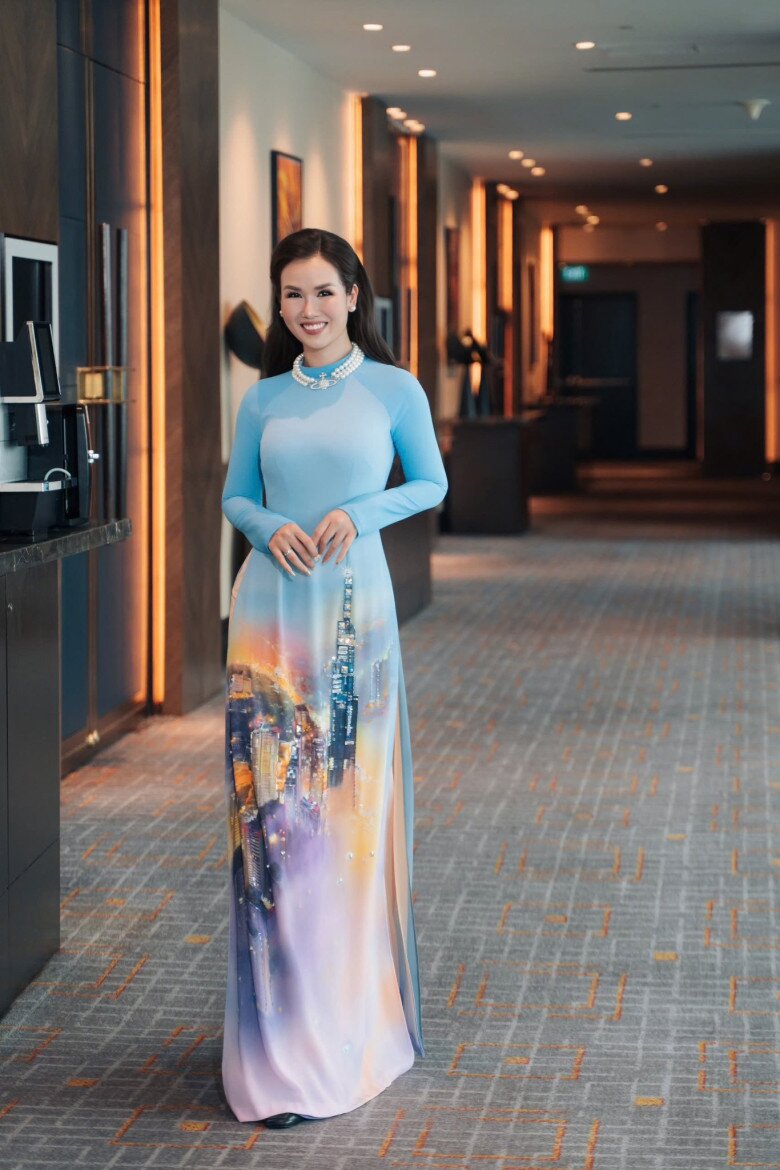 Sao việt 24h thương tín hiện không thể tự đi lại vệ sinh cá nhân cần em trai hỗ trợ di chuyển phải có người dìu - 9