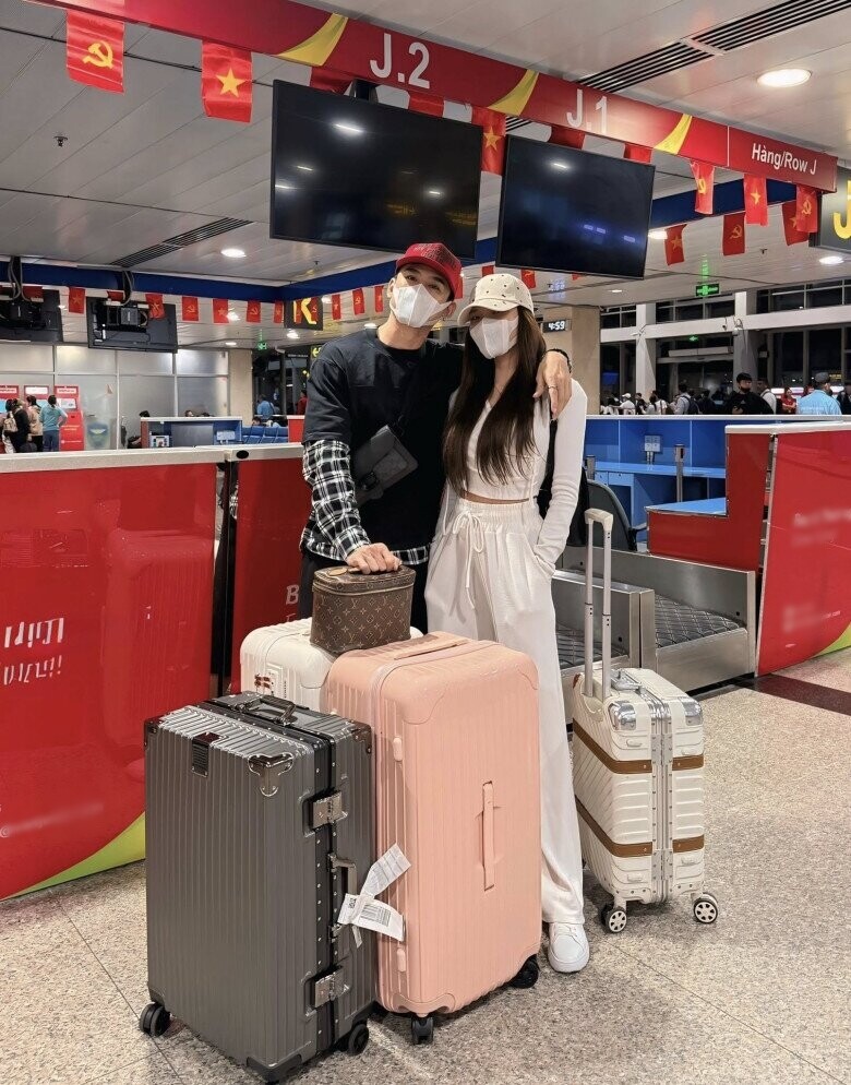 Sao Việt 24h: Vợ trẻ NSND Công Lý từng tủi thân khi gánh vác gia đình một mình, tin kiếp trước nợ chồng - 5