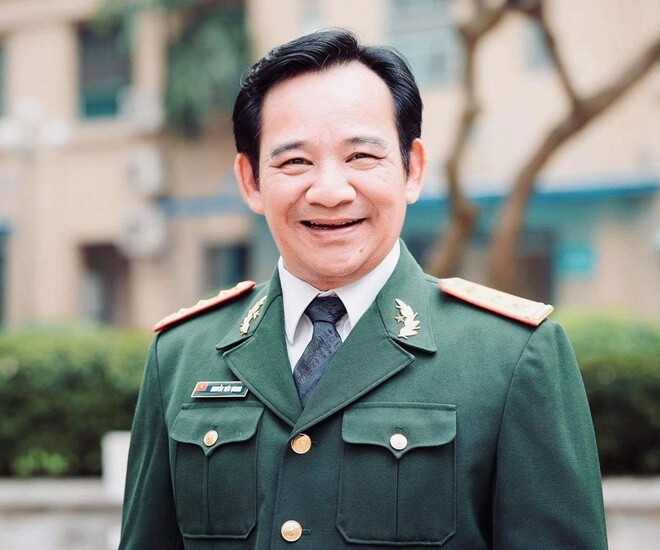 NSƯT Quang Tèo mang quân hàm Thượng tá.