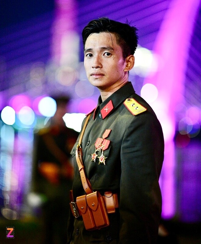 vợ anh tạ trong mưa đỏ lên tiếng khi chồng bị so sánh với thượng uý lê hoàng hiệp kể khổ khi đưa nửa kia về quê - 3