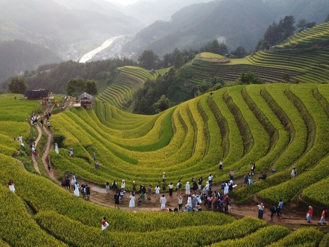 Địa điểm hot nhất miền Bắc hiện tại: Du khách đến tắc đường, điểm danh loạt homestay view cực phẩm sắp cháy phòng