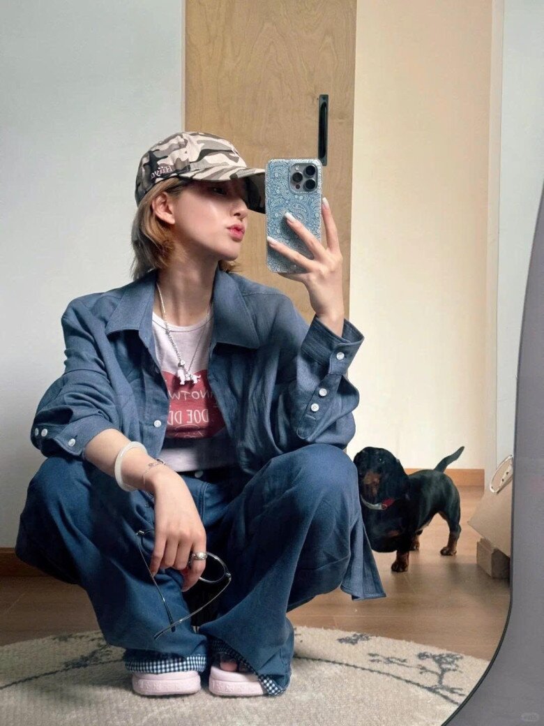 Đa số cư dân mạng cho rằng bài đăng của Triệu Lộ Tư sẽ càng khiến cô nắm chắc phần bất lợi.