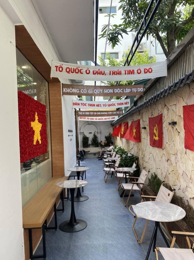 Những quán cafe rực rỡ cờ hoa dịp Quốc khánh 2/9: Lưu lại ngay để tranh thủ amp;#34;check-inamp;#34; trước khi đông nghịt khách! - 2