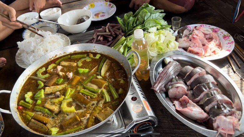 Loài cá có cái tên amp;#34;nguy hiểmamp;#34; là đặc sản Cà Mau: Đánh bắt cực khó, ăn thử một lần là mê liền - 4