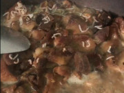 Lifestyle - Món ăn bốc mùi hôi thối "lúc nhúc dòi" khiến nhiều người "chạy mất dép" là đặc sản Sơn La, chỉ dành đãi khách quý