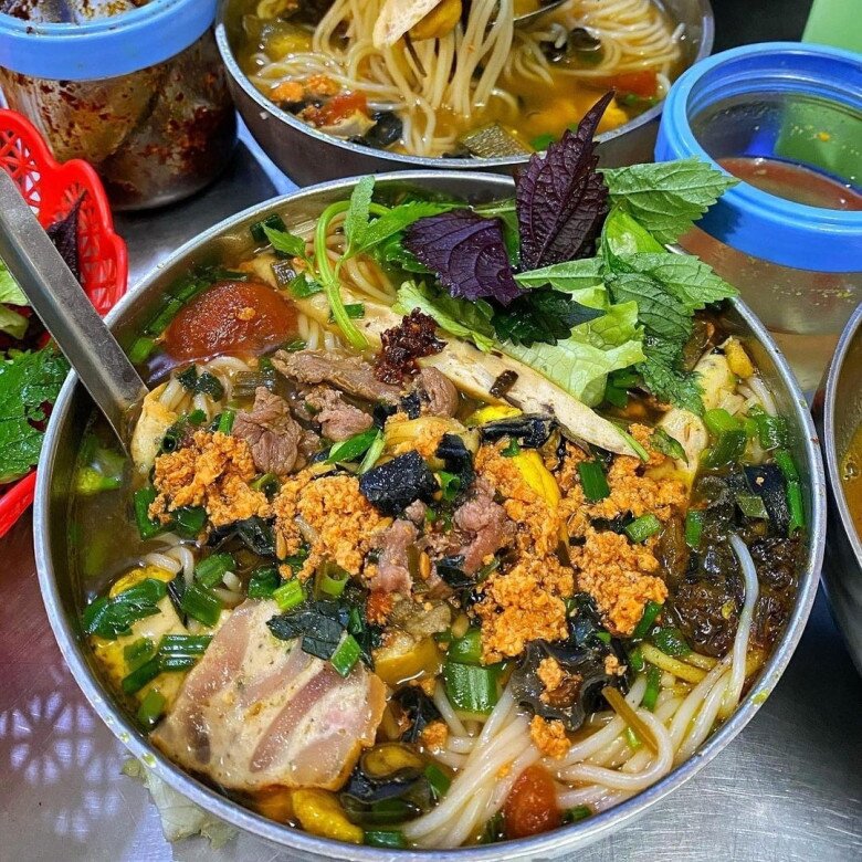 Thăm thú Thủ đô dịp 2/9 thưởng thức món bún amp;#34;đỉnh cao ẩm thựcamp;#34; Hà Nội: Truy lùng 8 địa chỉ ngon xuất sắc nhất! - 8