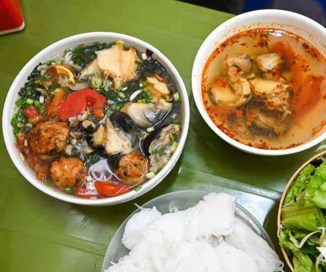Thăm thú Thủ đô dịp 2/9 thưởng thức món bún amp;#34;đỉnh cao ẩm thựcamp;#34; Hà Nội: Truy lùng 8 địa chỉ ngon xuất sắc nhất! - 1