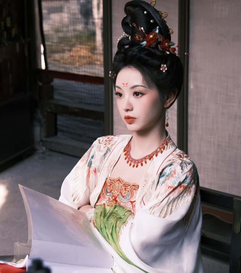 Người hâm mộ hy vọng Điền Hi Vi sẽ sớm được ghi nhận và gặt hái nhiều thành tựu hơn trong tương lai.