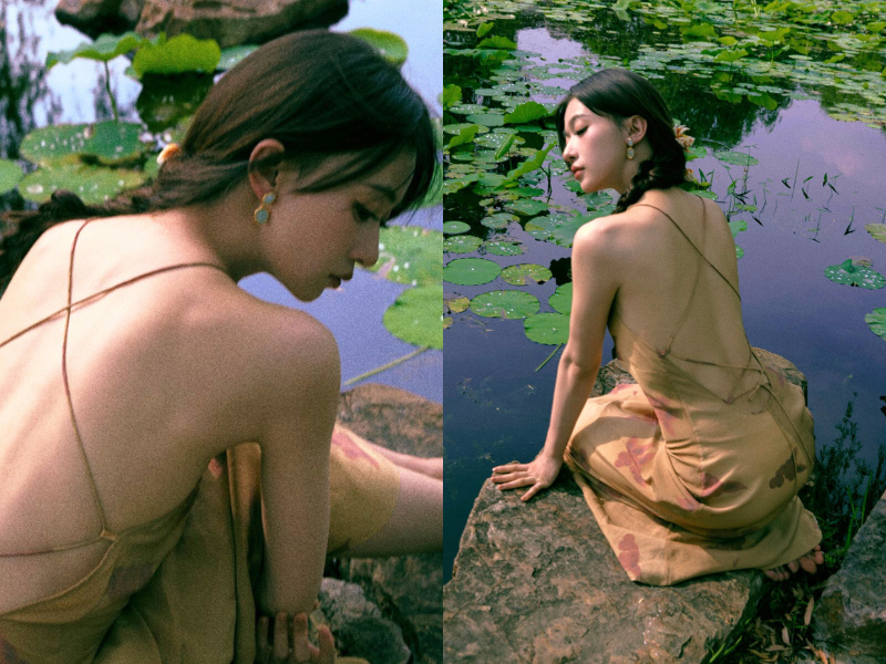 Khi quay lại chụp ảnh hoạ báo, mẹ một con tự tin diện yếm thắm, khoe lưng trần nõn nà. Để giữ được sắc vóc hoàn hảo từ thời con gái đến sau sinh, Ngô Cẩn Ngôn duy trì loạt nguyên tắc đặc biệt trong ăn uống và nghỉ ngơi.