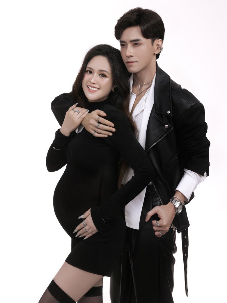 Chồng Phương Hằng giành làm hết việc nhà để vợ an tâm dưỡng thai.