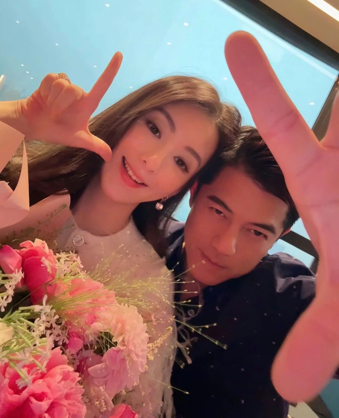 Quách Phú Thành thưởng nóng, mở thẻ tín dụng không hạn mức khi biết vợ bầu con trai.