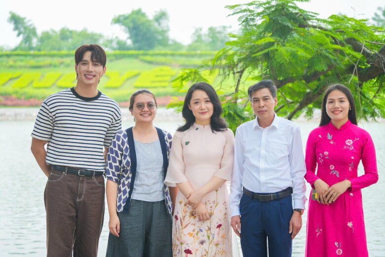 Sắc vóc mẹ bỉm sau sinh nhận nhiều lời khen có cánh.