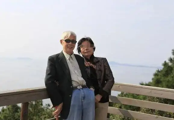 Bố mẹ chồng đặt vé đi du lịch ngay sau khi thấy mặt cháu nội.