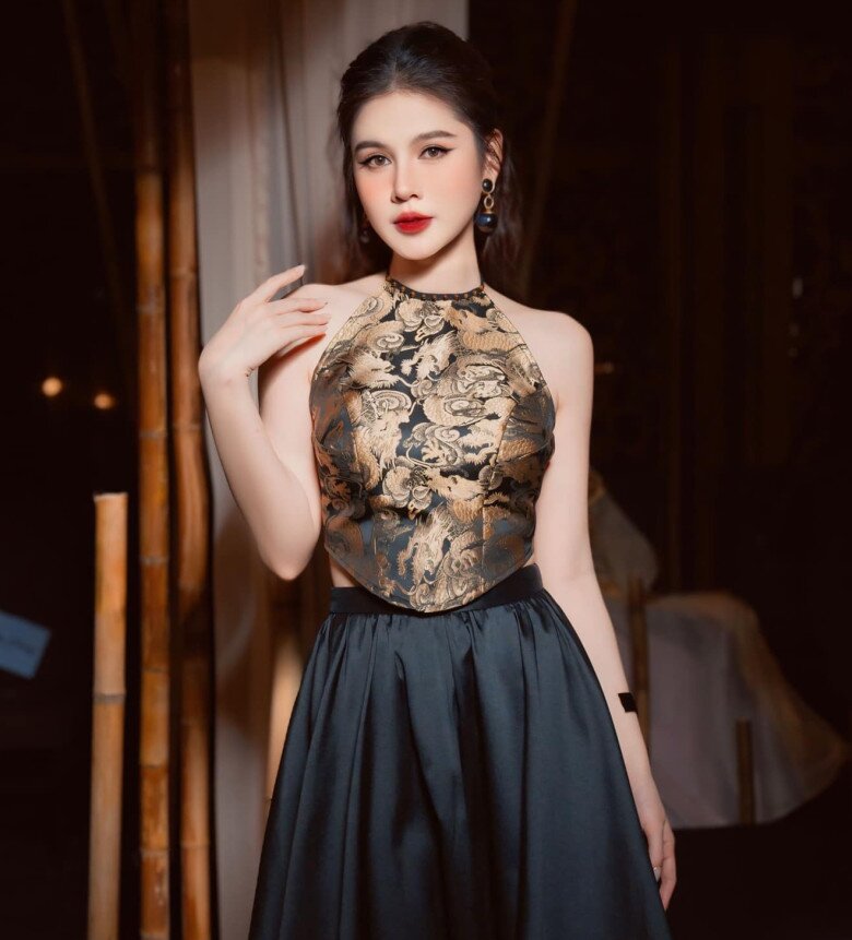 Dàn BTV Việt sinh xong amp;#34;độ dángamp;#34; chuẩn gái son: Tiến sĩ 3 con tập nổi cơ bụng, Mai Ngọc eo phẳng lỳ vẫn chưa hài lòng - 8