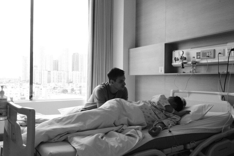 Đẻ con lai với chồng Tây, cô giáo Hồ Ngọc Hà sau sinh da mượt dáng xinh, cảnh tập thể dục khiến người xem nín thở - 7