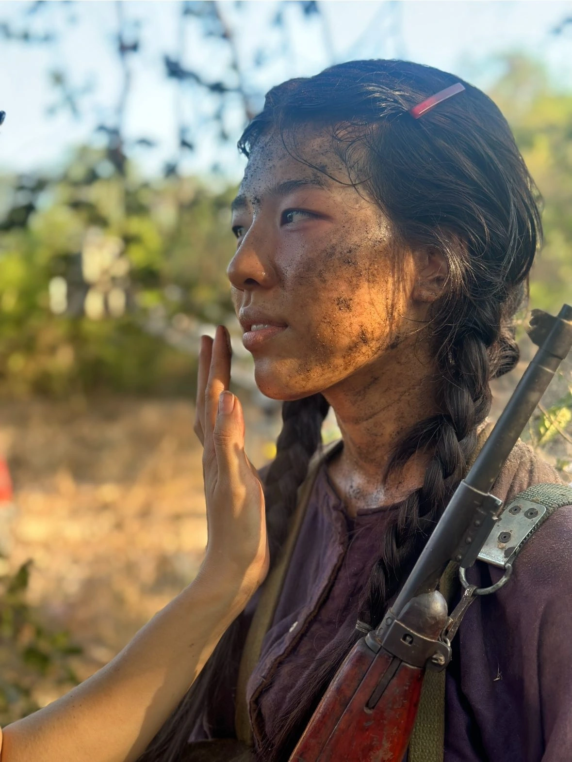 Mới đây, cô gây ấn tượng khi đóng vai Út Khờ trong phim Địa đạo: Mặt trời trong bóng tối, đạt doanh thu trăm tỷ.