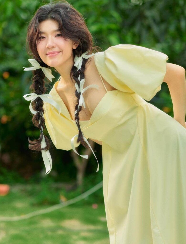 Lamoon gây dậy sóng vì loạt phát ngôn về chuyện sinh đẻ.