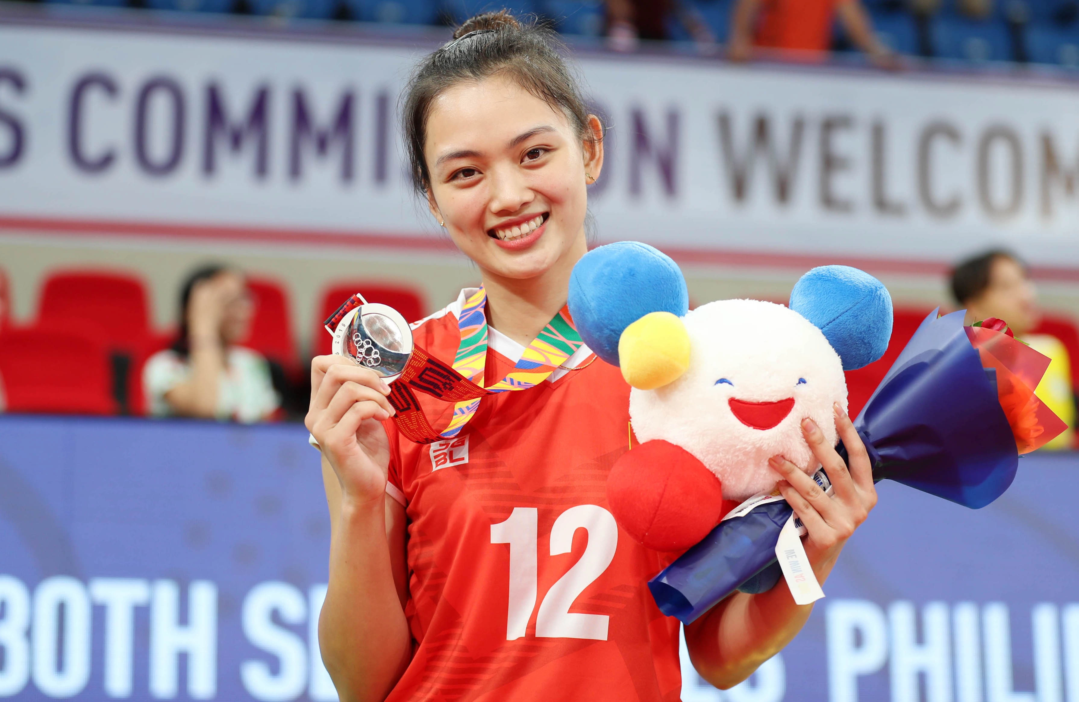 Hoa khôi 9X giành nhiều giải thưởng quý giá trong sự nghiệp thi đấu.