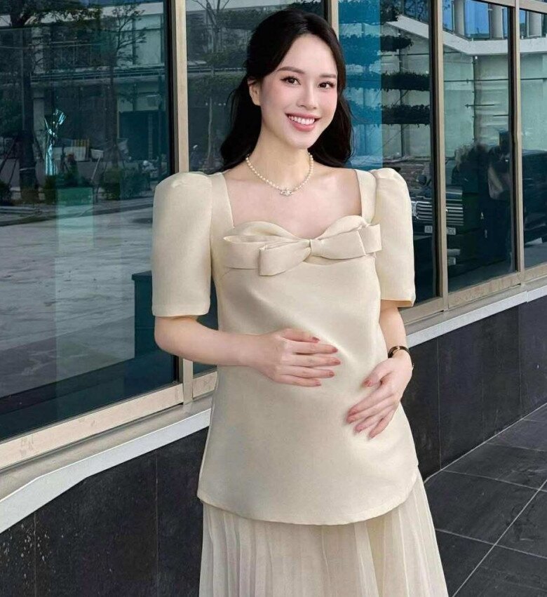 Bà bầu 9X luôn rạng rỡ, tích cực trong thai kỳ.